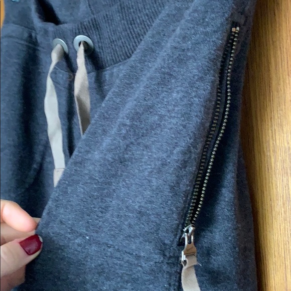 Nike Sweatpants - Picture 3 of 5